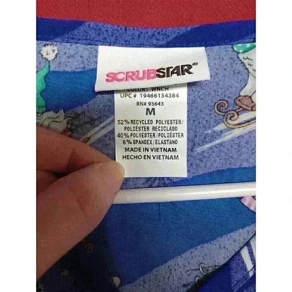 Scrubstar Women's Christmas Polar Bear Penguin V-Neck Print Scrub Top Size M - Picture 4 of 6